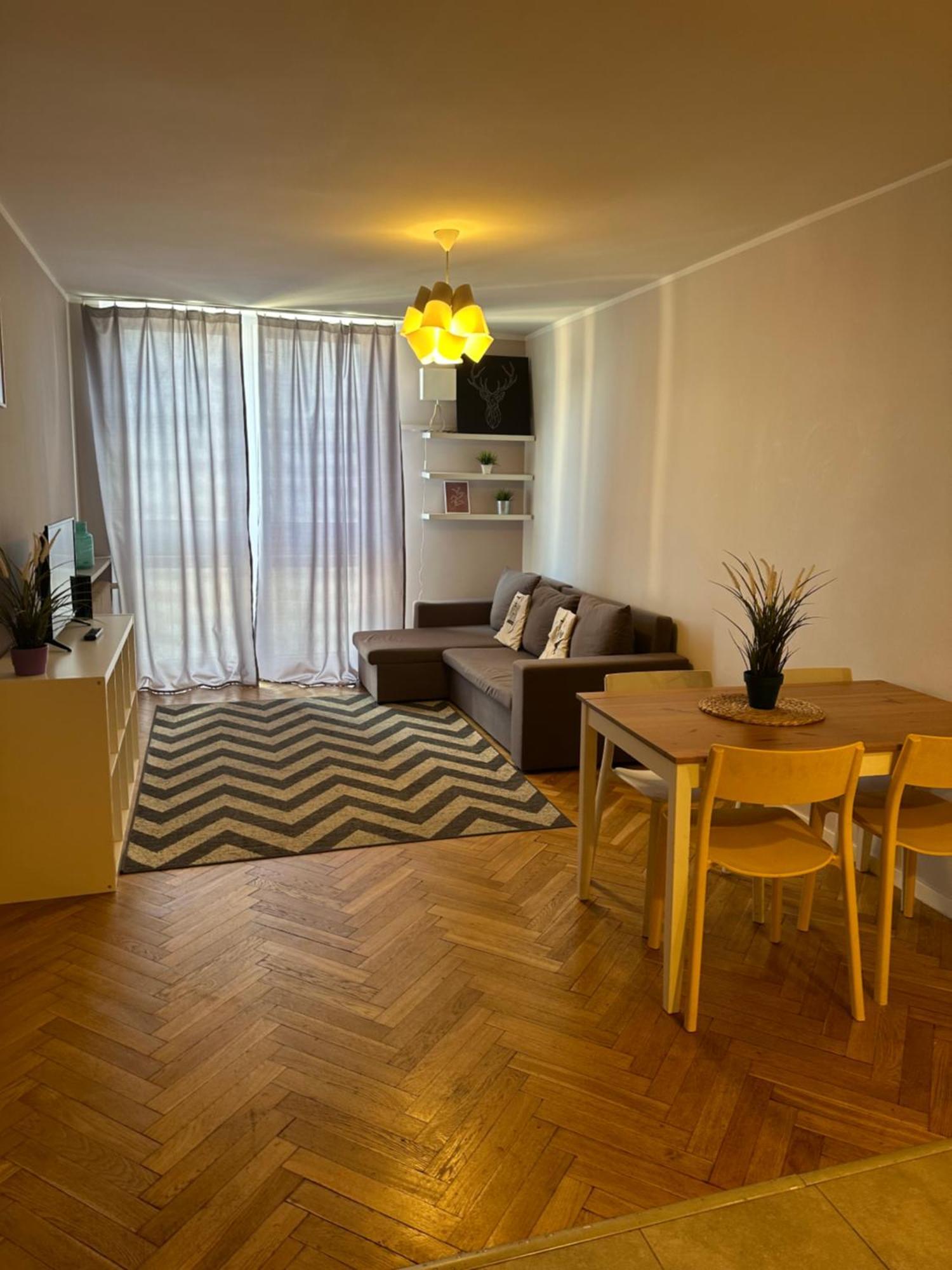 Coser Apartamenty Centrum Варшава Экстерьер фото