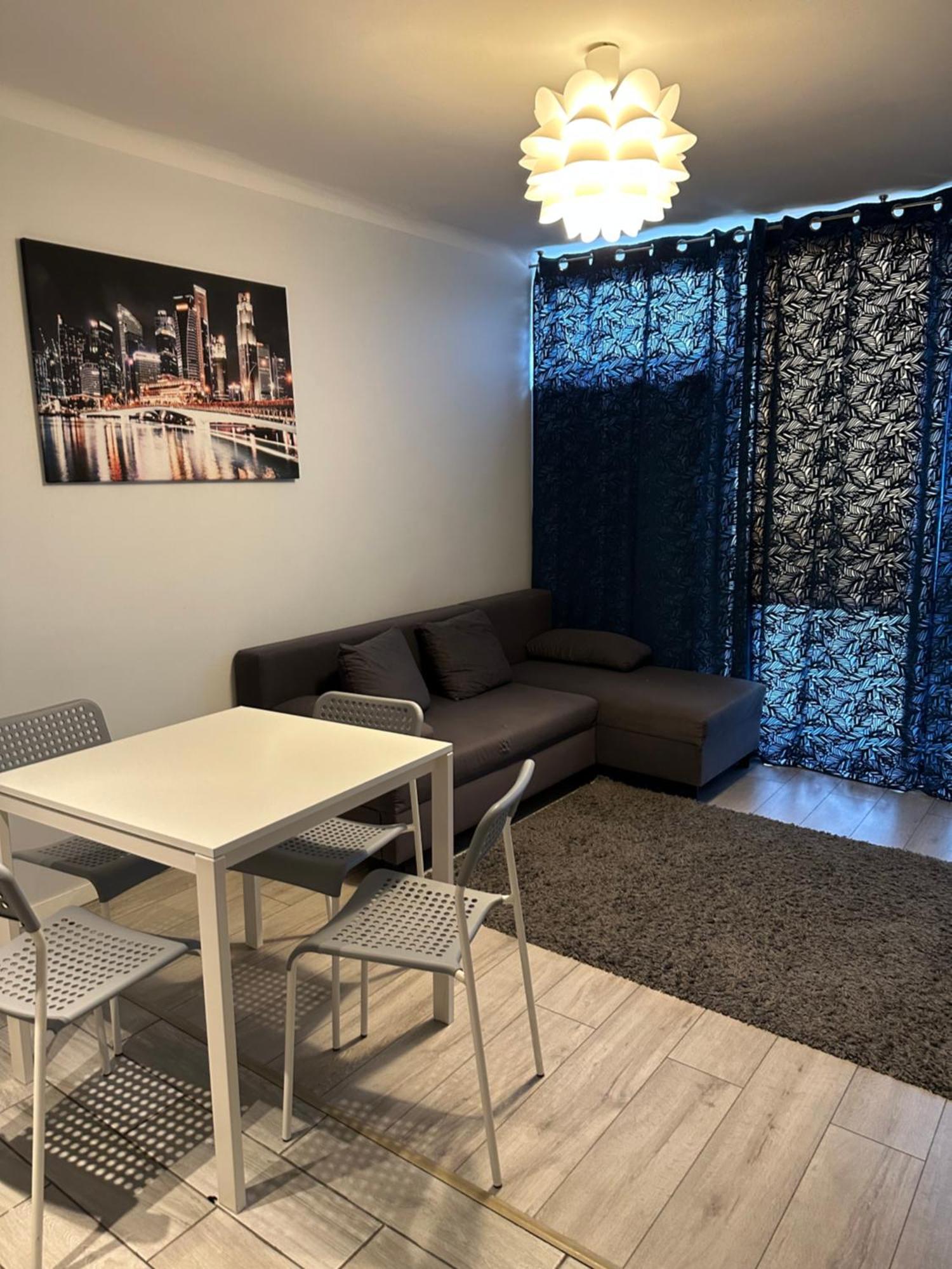 Coser Apartamenty Centrum Варшава Экстерьер фото